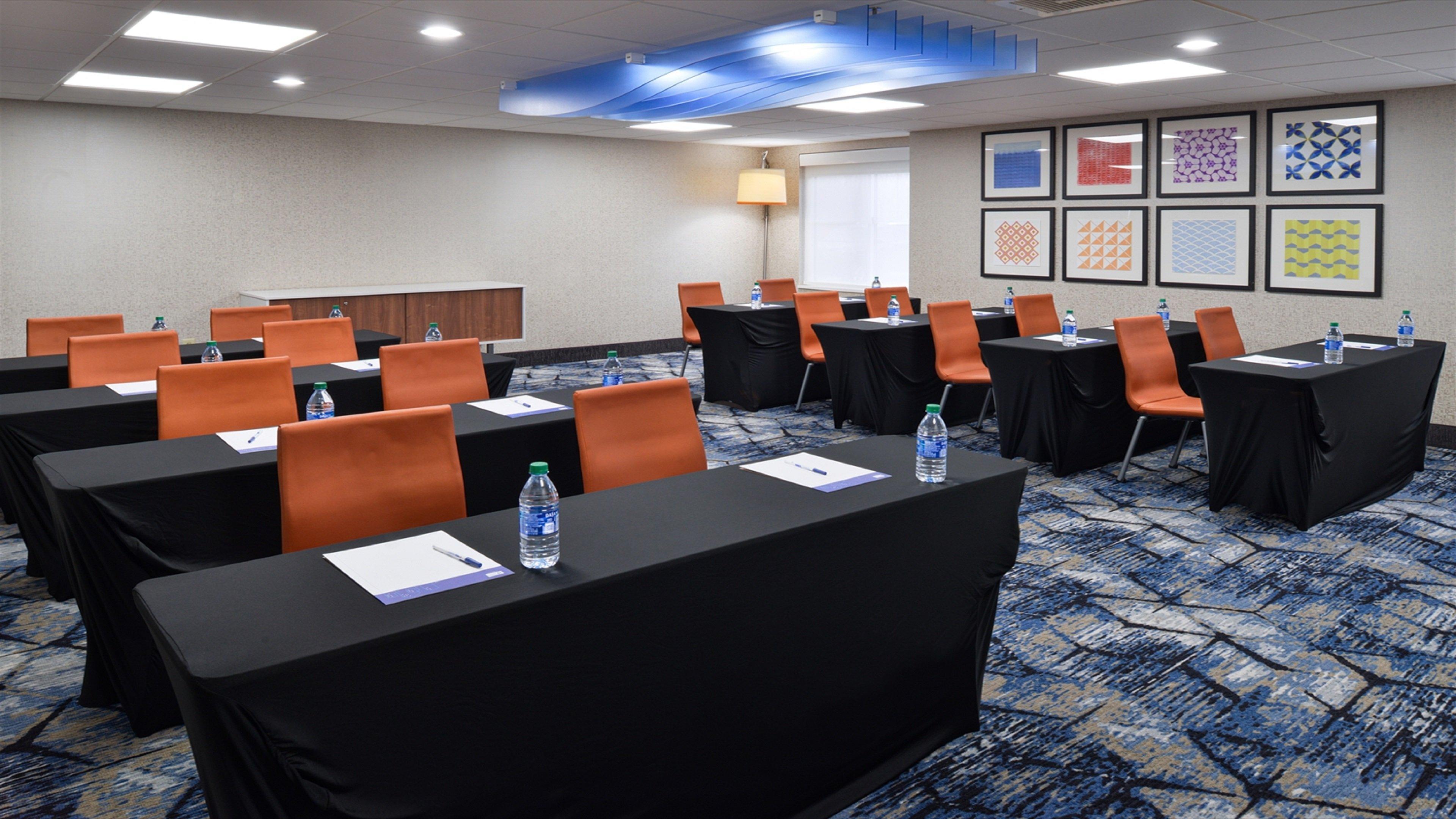 Holiday Inn Express Wixom By Ihg Zewnętrze zdjęcie