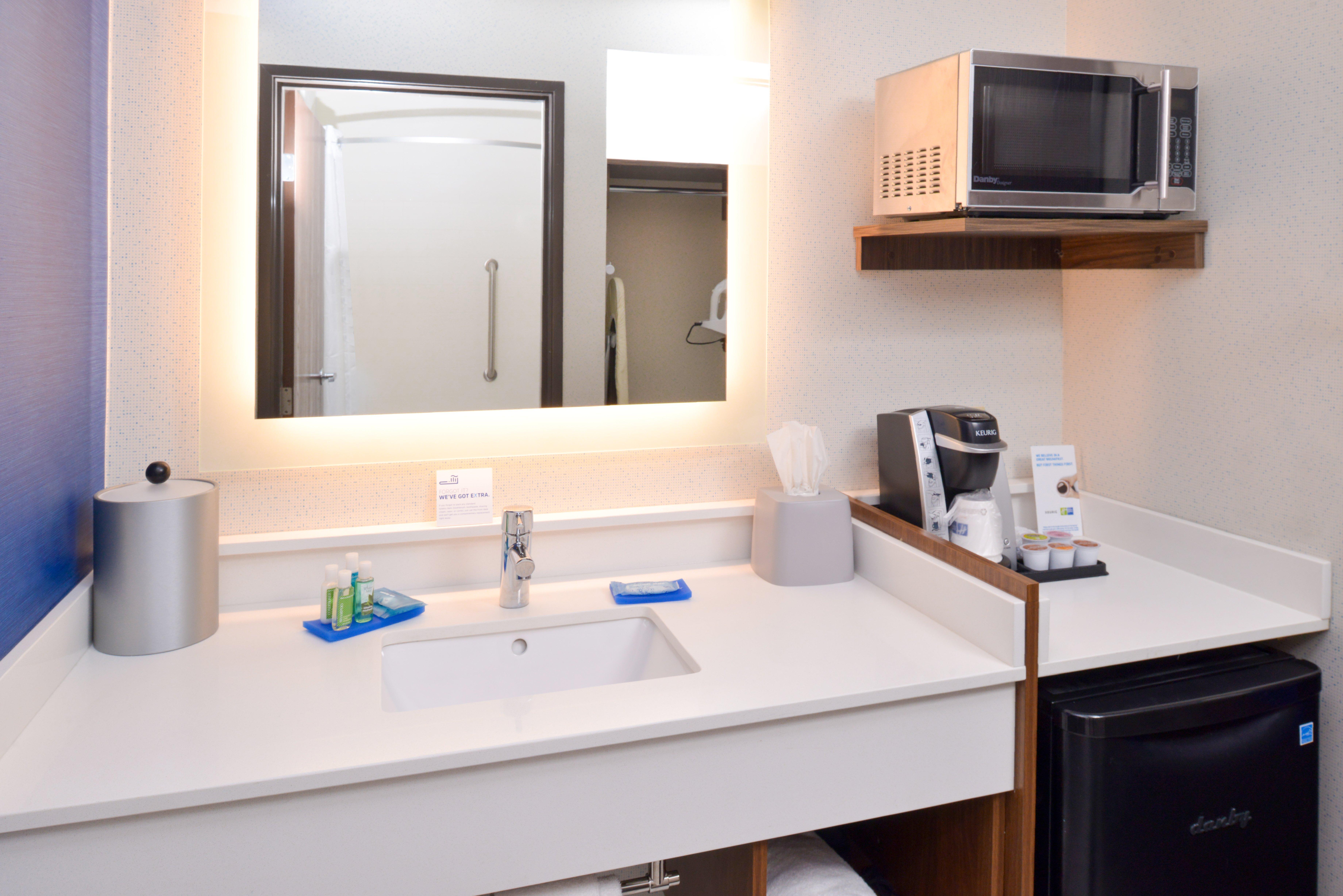 Holiday Inn Express Wixom By Ihg Zewnętrze zdjęcie