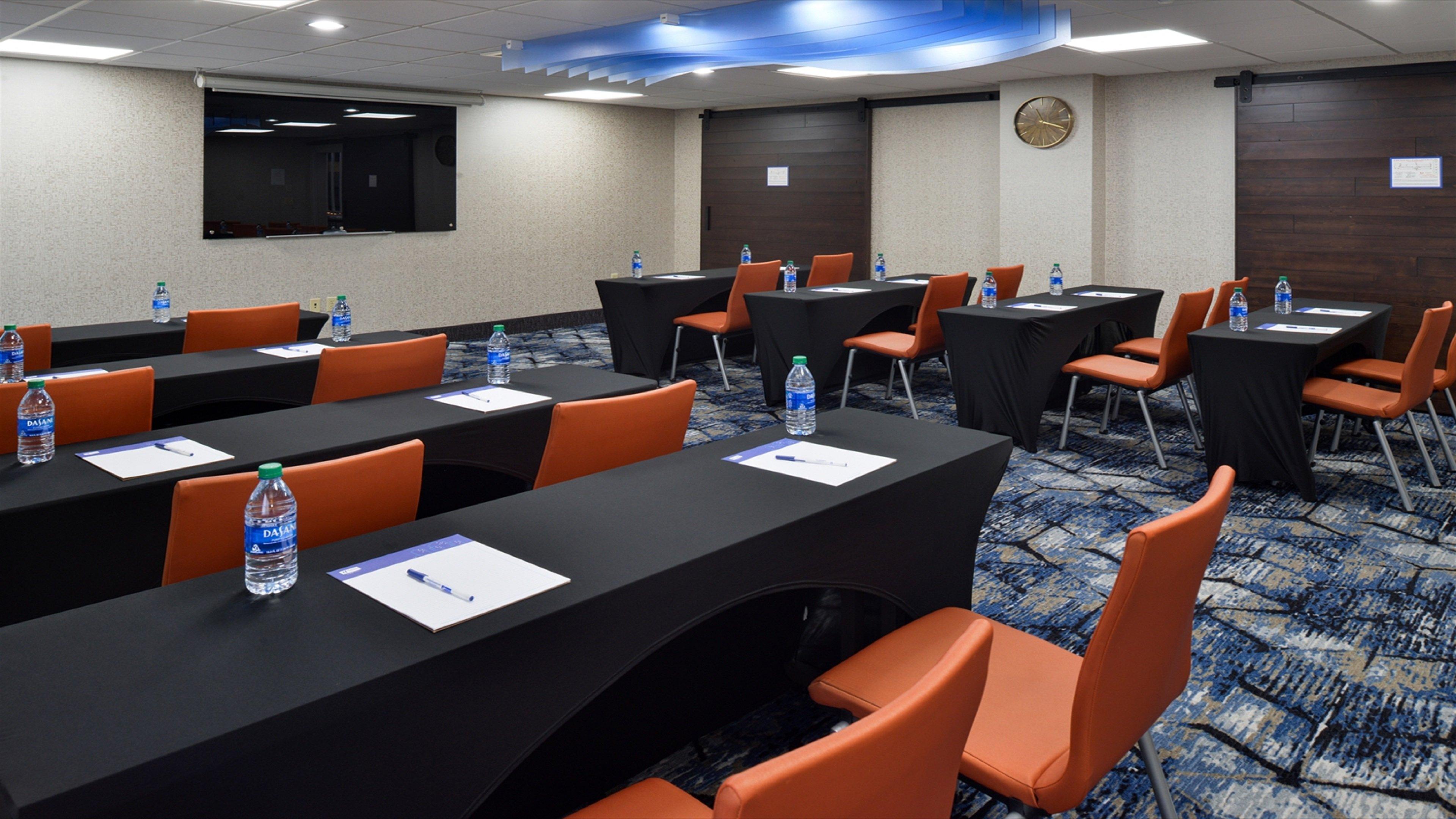Holiday Inn Express Wixom By Ihg Zewnętrze zdjęcie