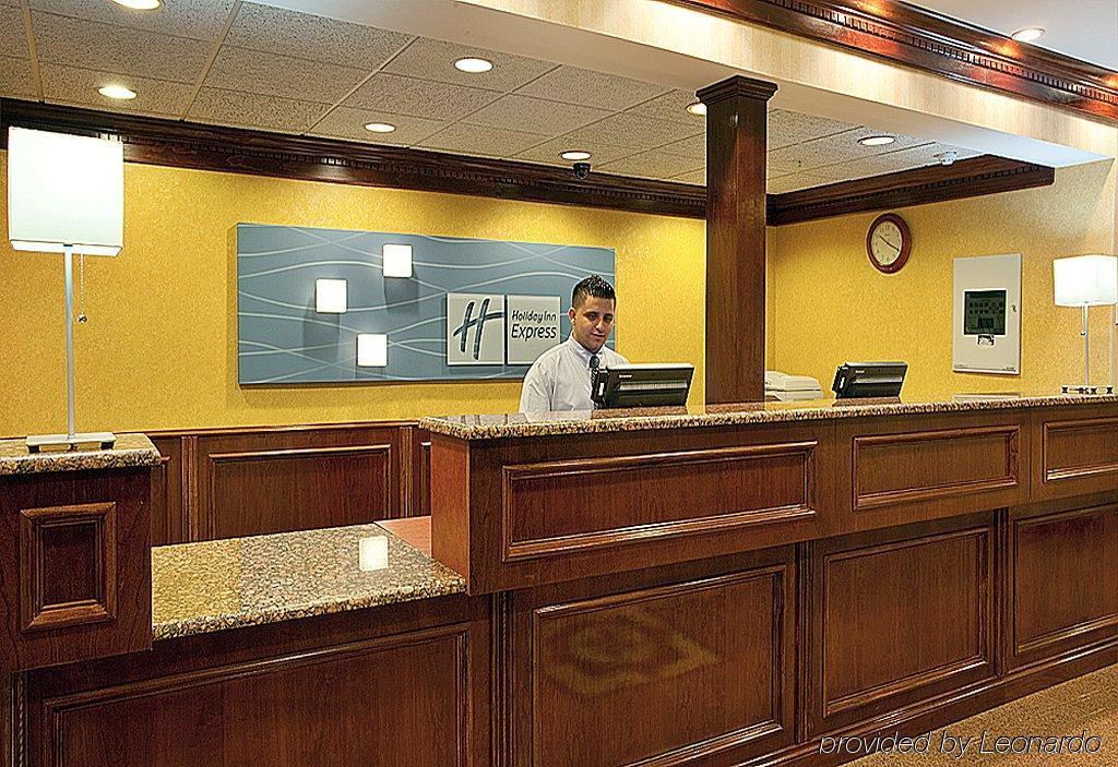 Holiday Inn Express Wixom By Ihg Wnętrze zdjęcie