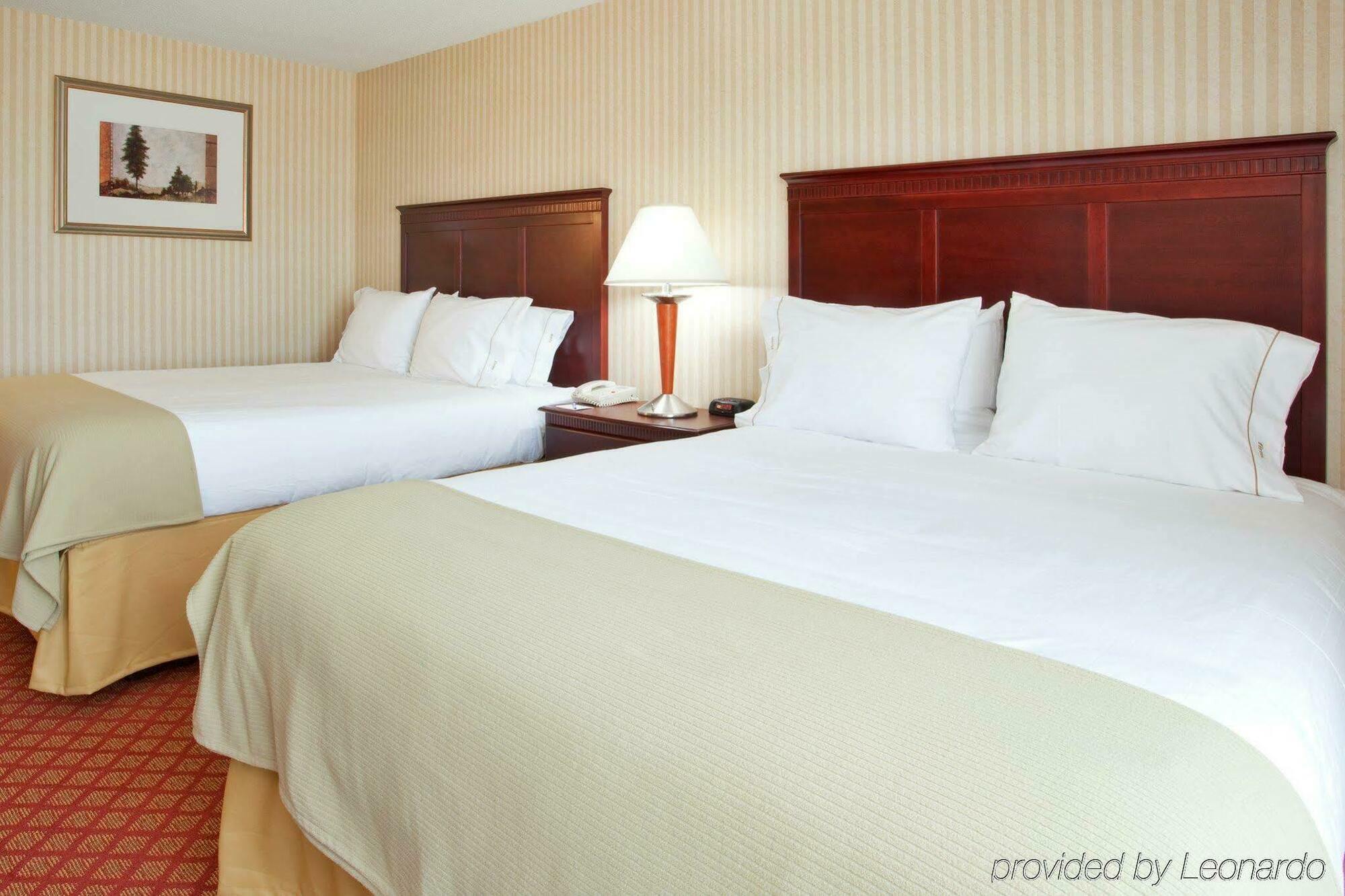 Holiday Inn Express Wixom By Ihg Zewnętrze zdjęcie